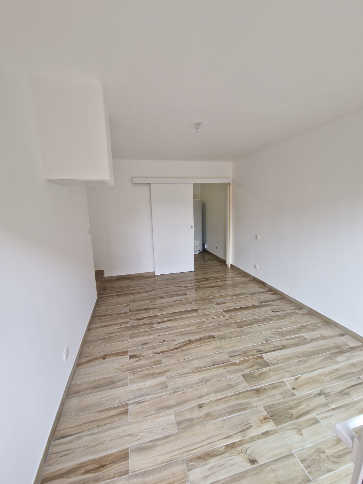 Transformation d'un garage en chambre et salle d'eau à Evreux